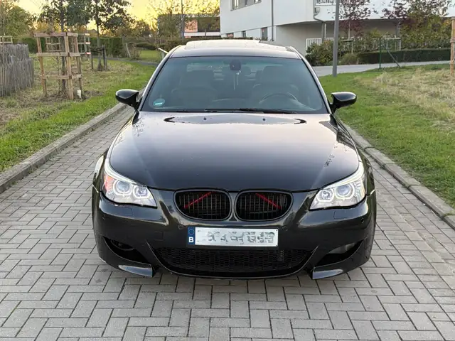 BMW 545 BMW 545i V8 4.4 333ch Automatique **KIT M5**