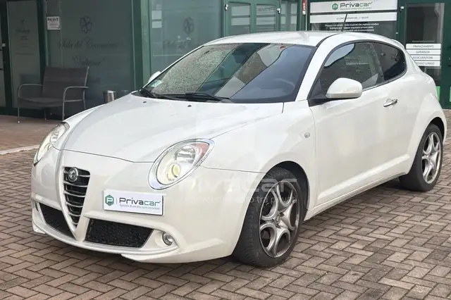 Alfa Romeo MiTo MiTo 1.6 JTDm 16V Distinctive Sport Pack