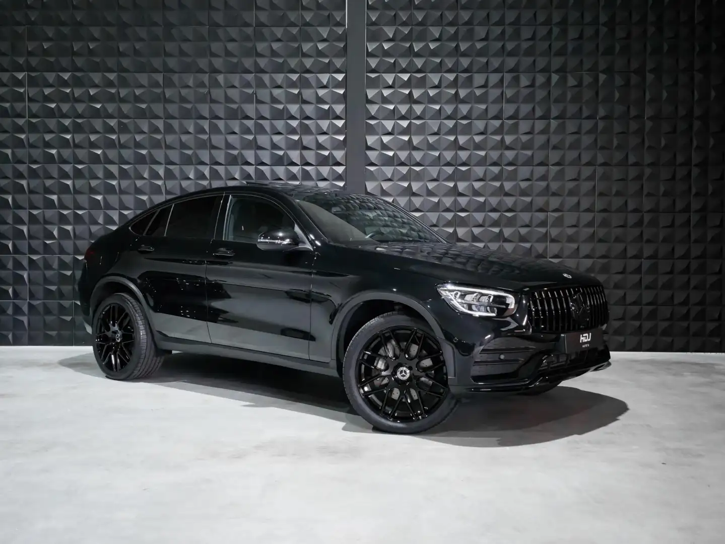 Mercedes-Benz GLC 300 Coupé 300e 4MATIC AMG | All Black | 21" | Sch.Dak Zwart - 1