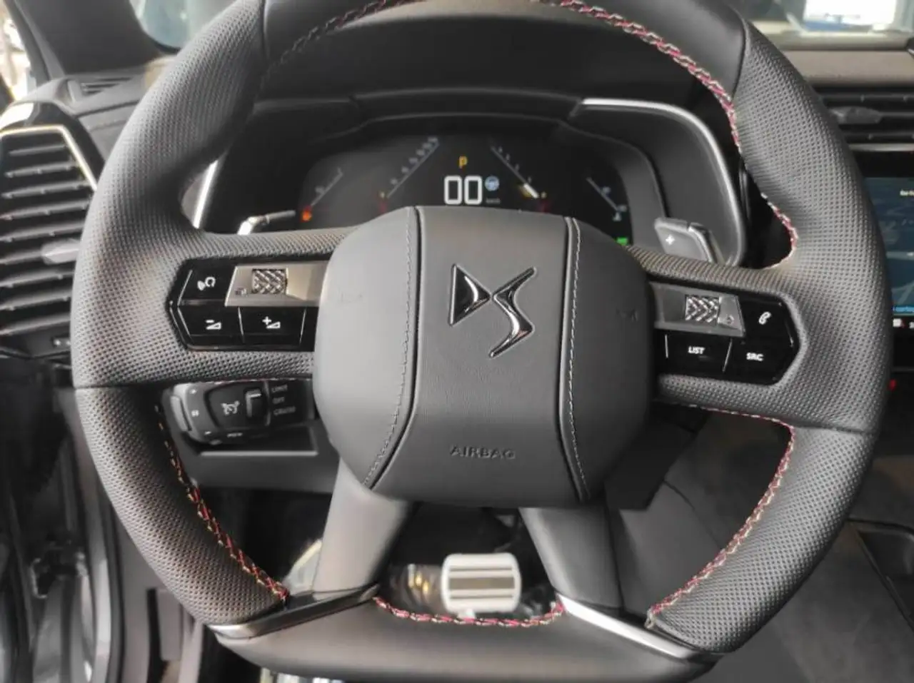DS Automobiles DS 7 Crossback 2023 — фото 14