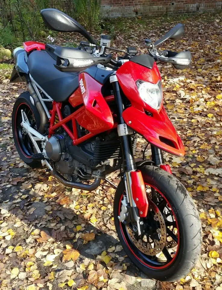 Ducati Hypermotard 1100