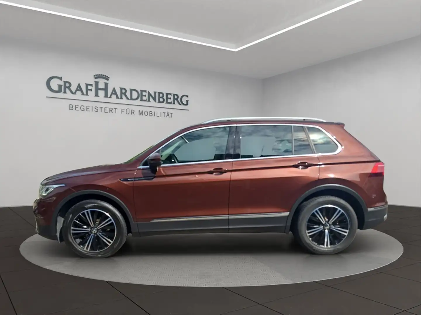 Volkswagen Tiguan Elegance HerbstSpezial TDI DSG NaviProAHK Blau - 2