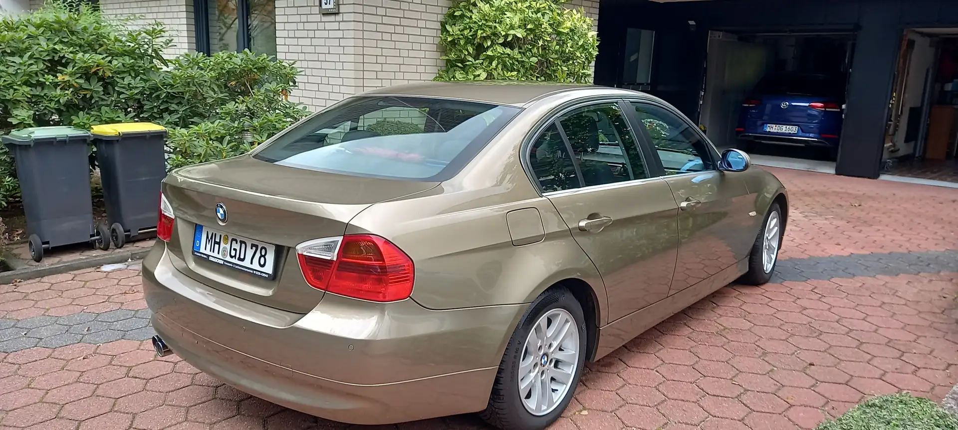 BMW 325 325i Aut. Gold - 2