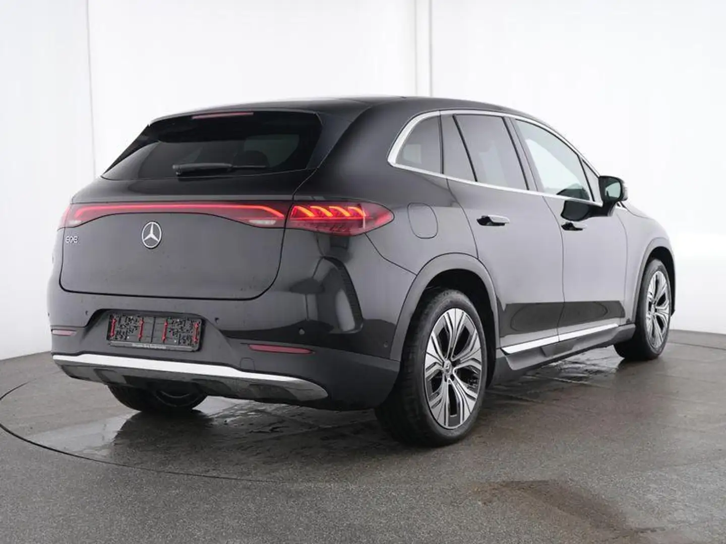 Mercedes-Benz EQE SUV EQE 300 Zwart - 2