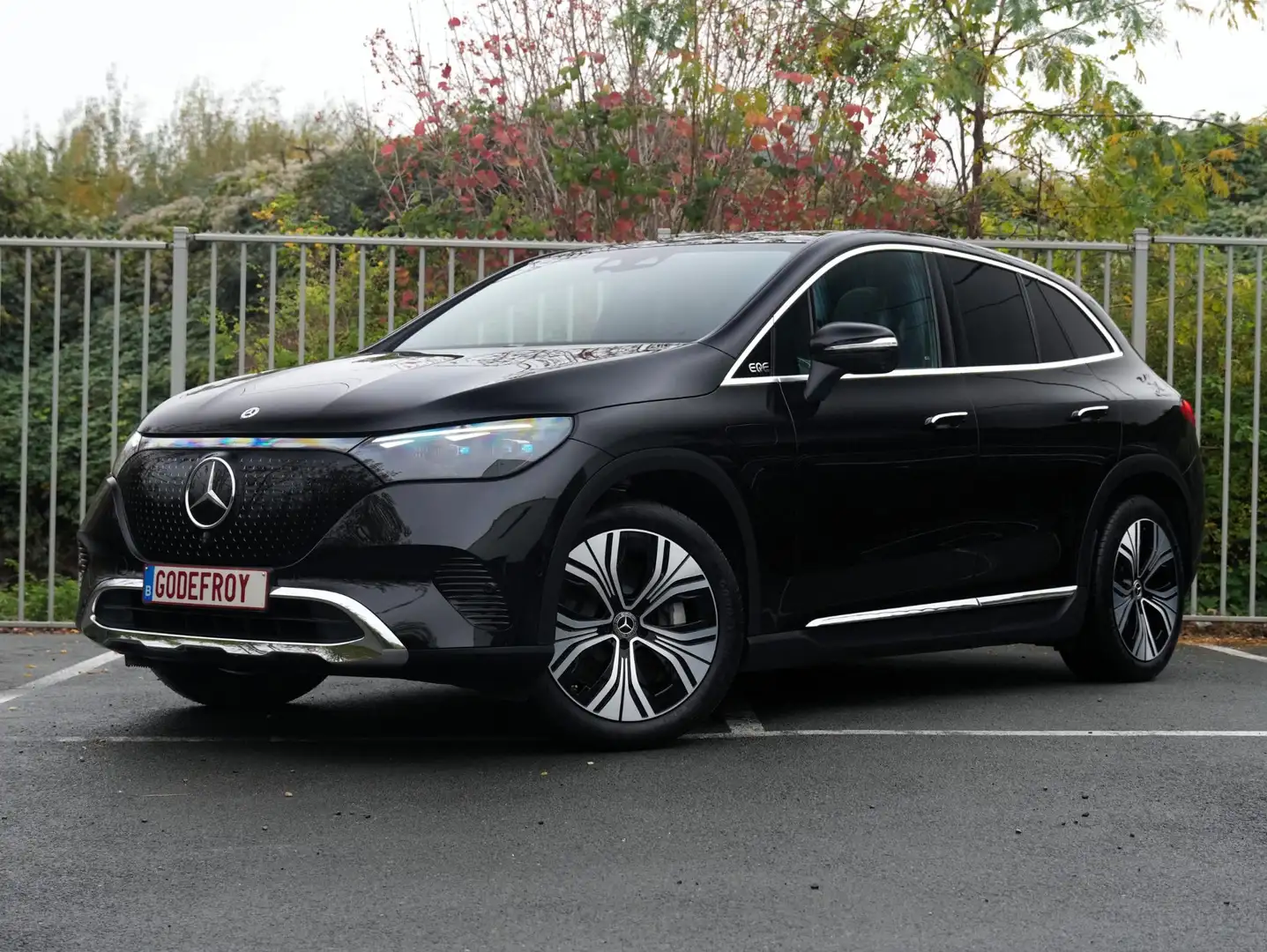 Mercedes-Benz EQE SUV EQE 300 Noir - 2