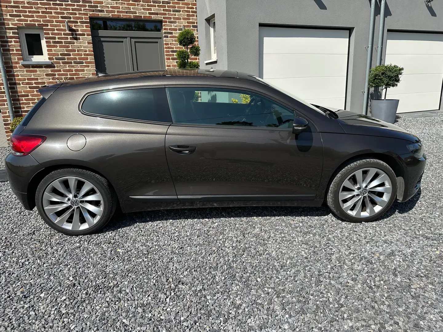 Volkswagen Scirocco 1.4 TSI DSG Grijs - 1