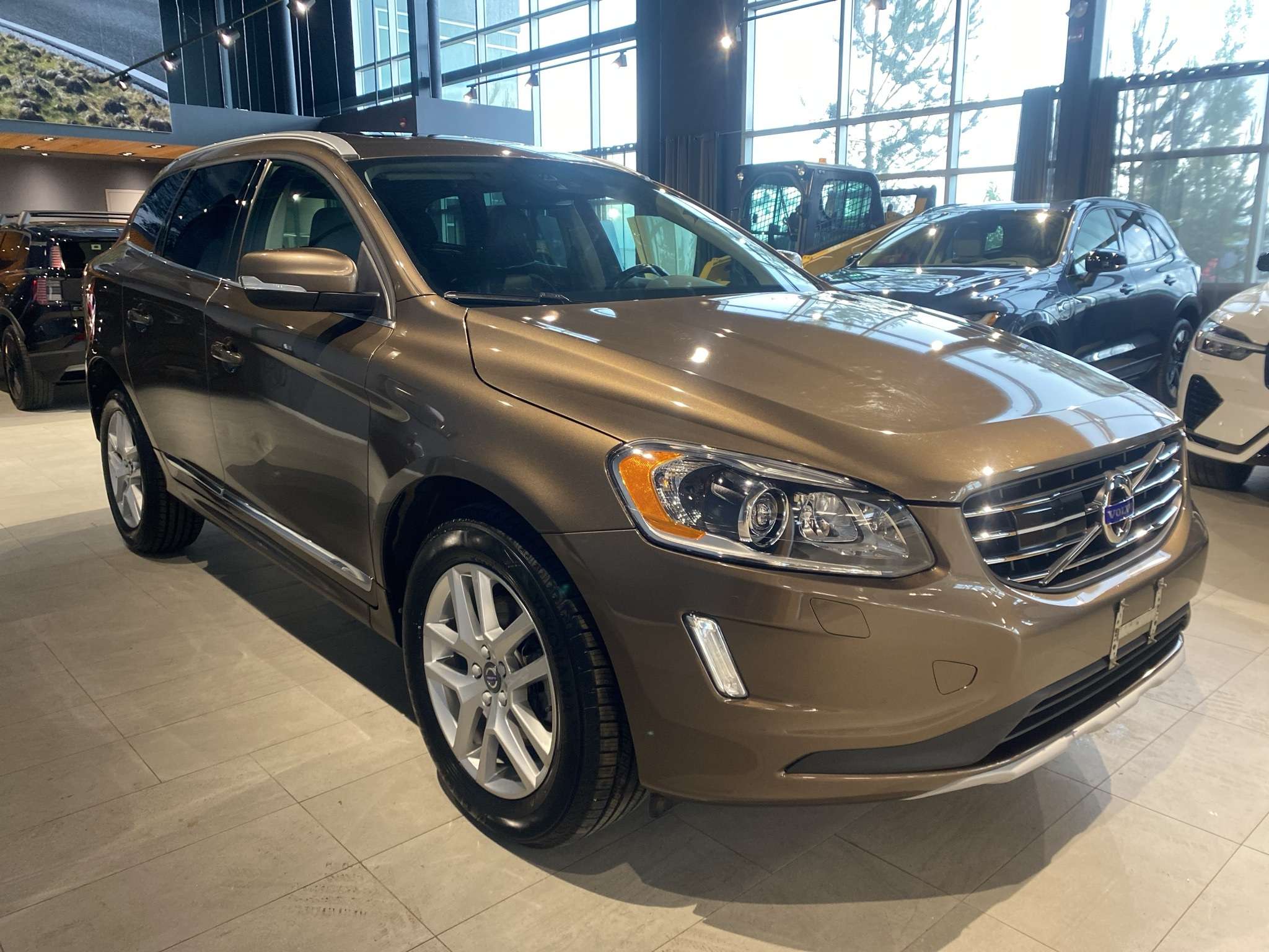 2017 Volvo XC60 T6 Drive-E AWD Premier thumb 7