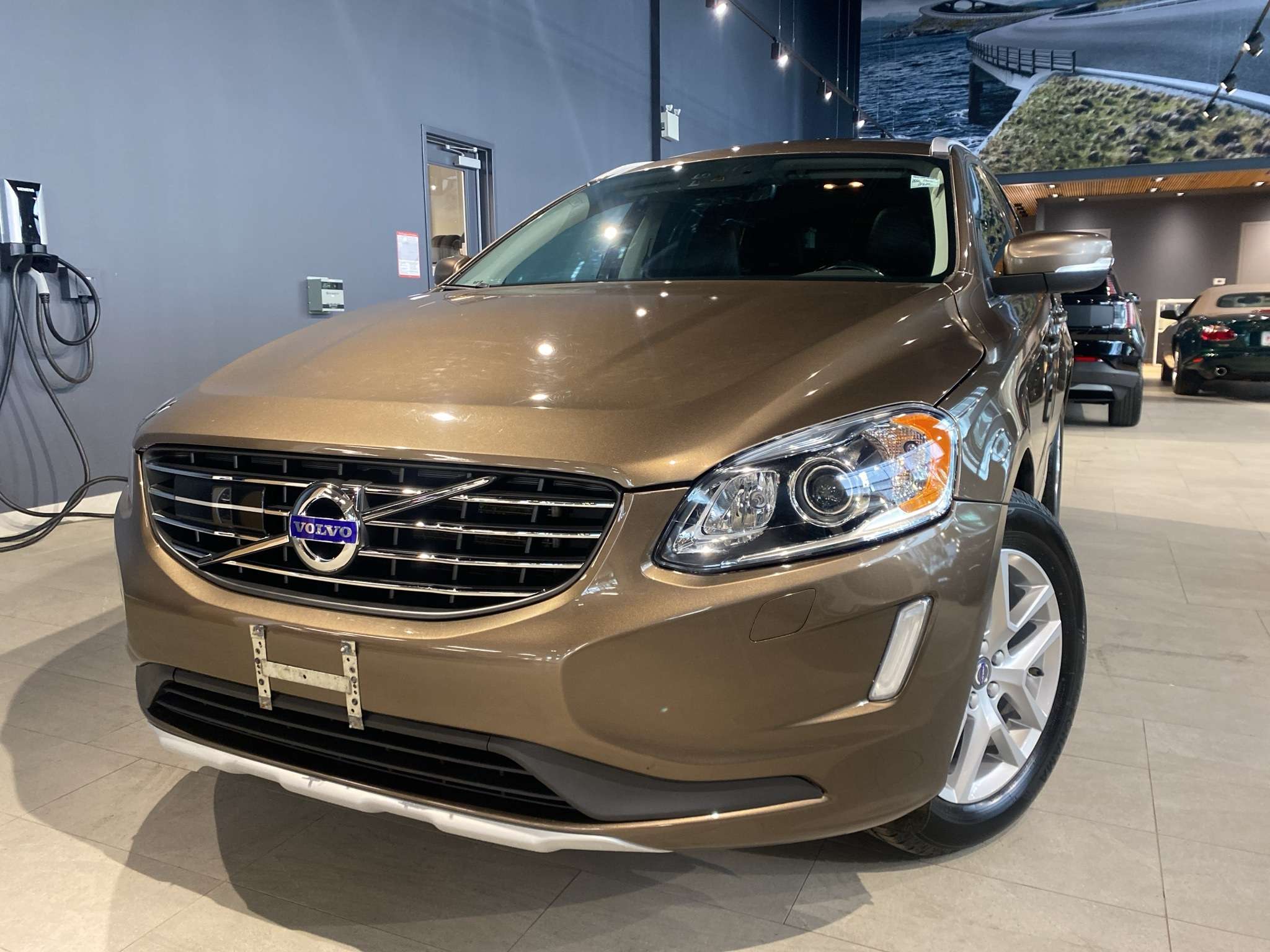 2017 Volvo XC60 T6 Drive-E AWD Premier