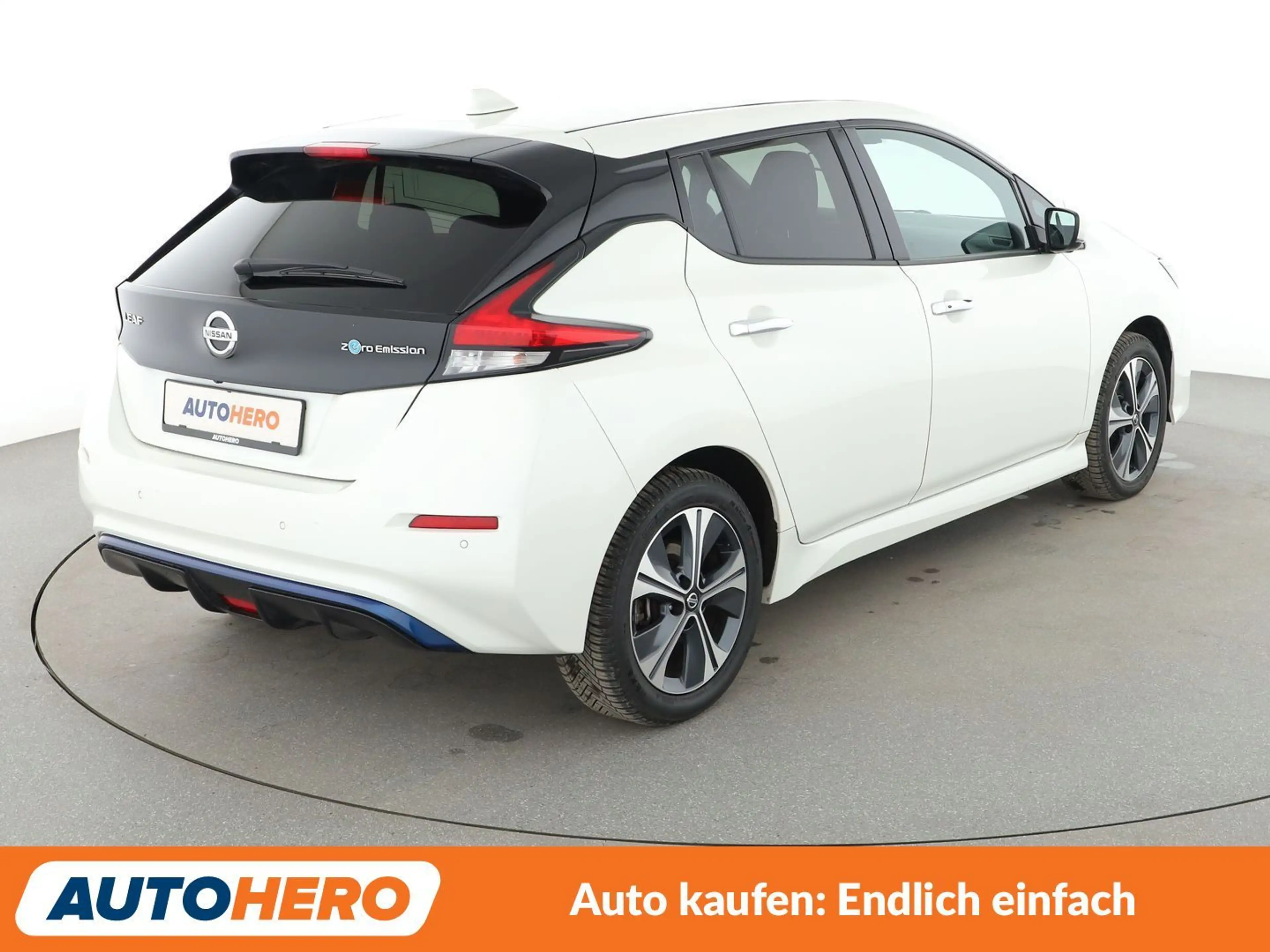 Nissan Leaf electric drive 160 kW e+ N-Connecta Aut*NAVI*LED* — photo 6