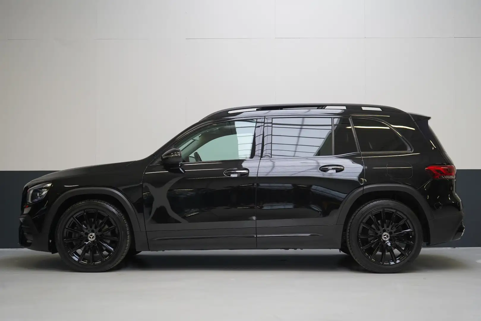 Mercedes-Benz GLB 250 4MATIC Premium Plus | Panoramadak | Trekhaak | Nav Noir - 2