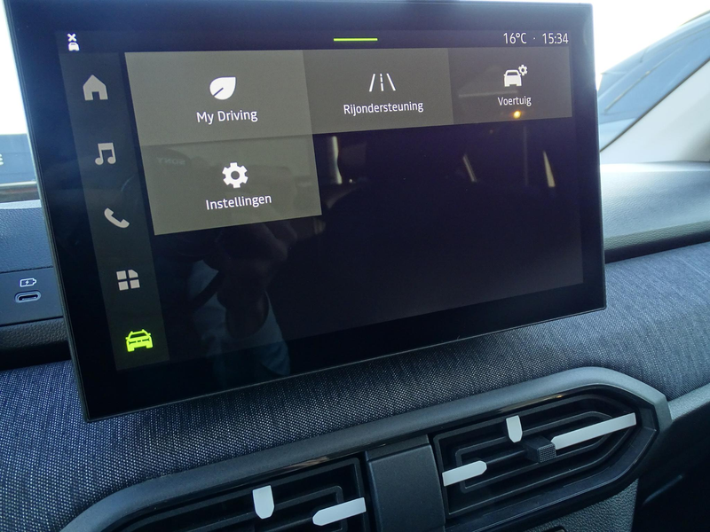 Dacia Sandero 1.0 TCe 100 limited edition FULL OPTIONS — photo 12