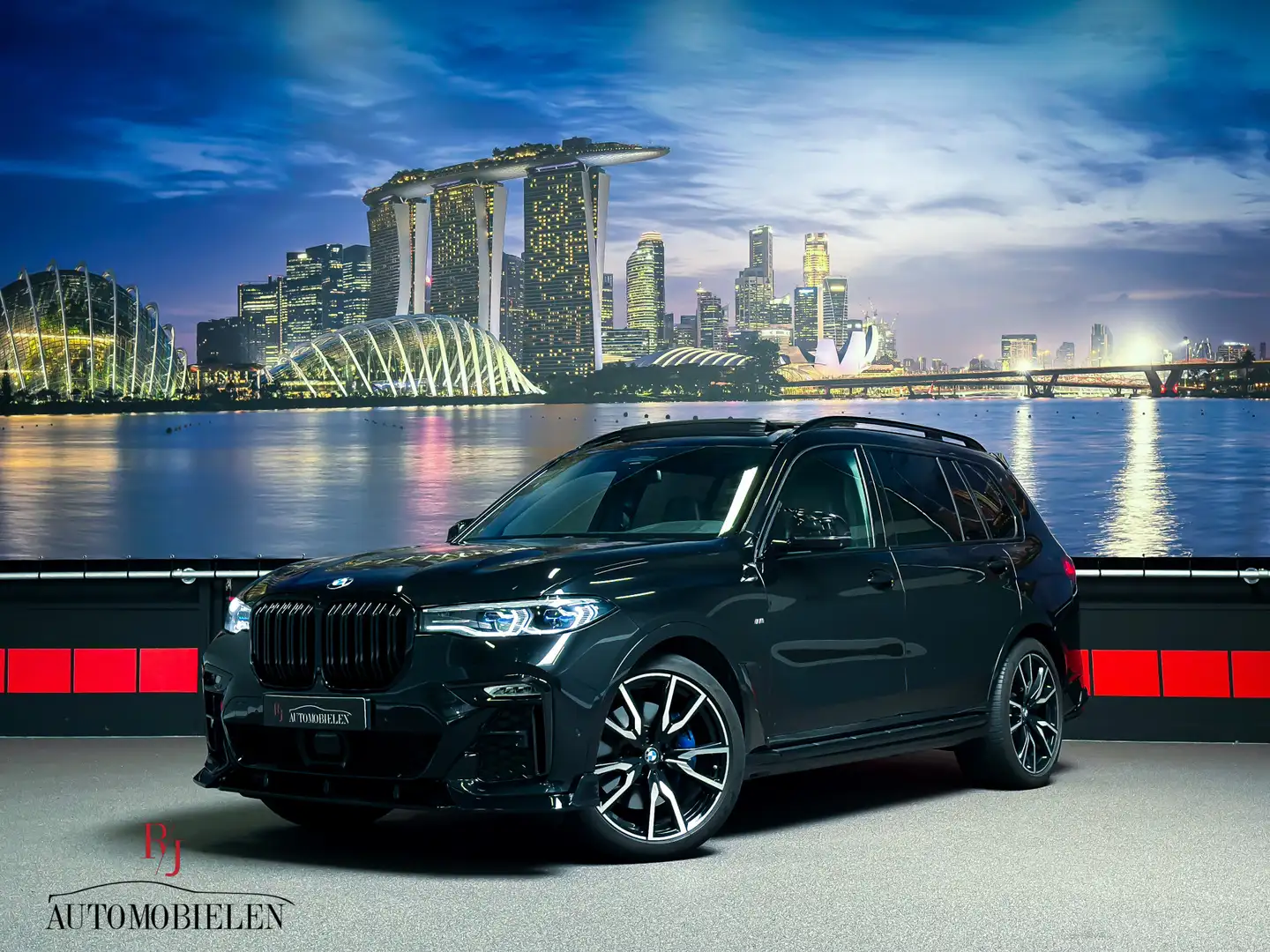 BMW X7 xDrive40i High Ex. 7Pers. M-Sport|Sky-Lounge|HUD|M Schwarz - 1