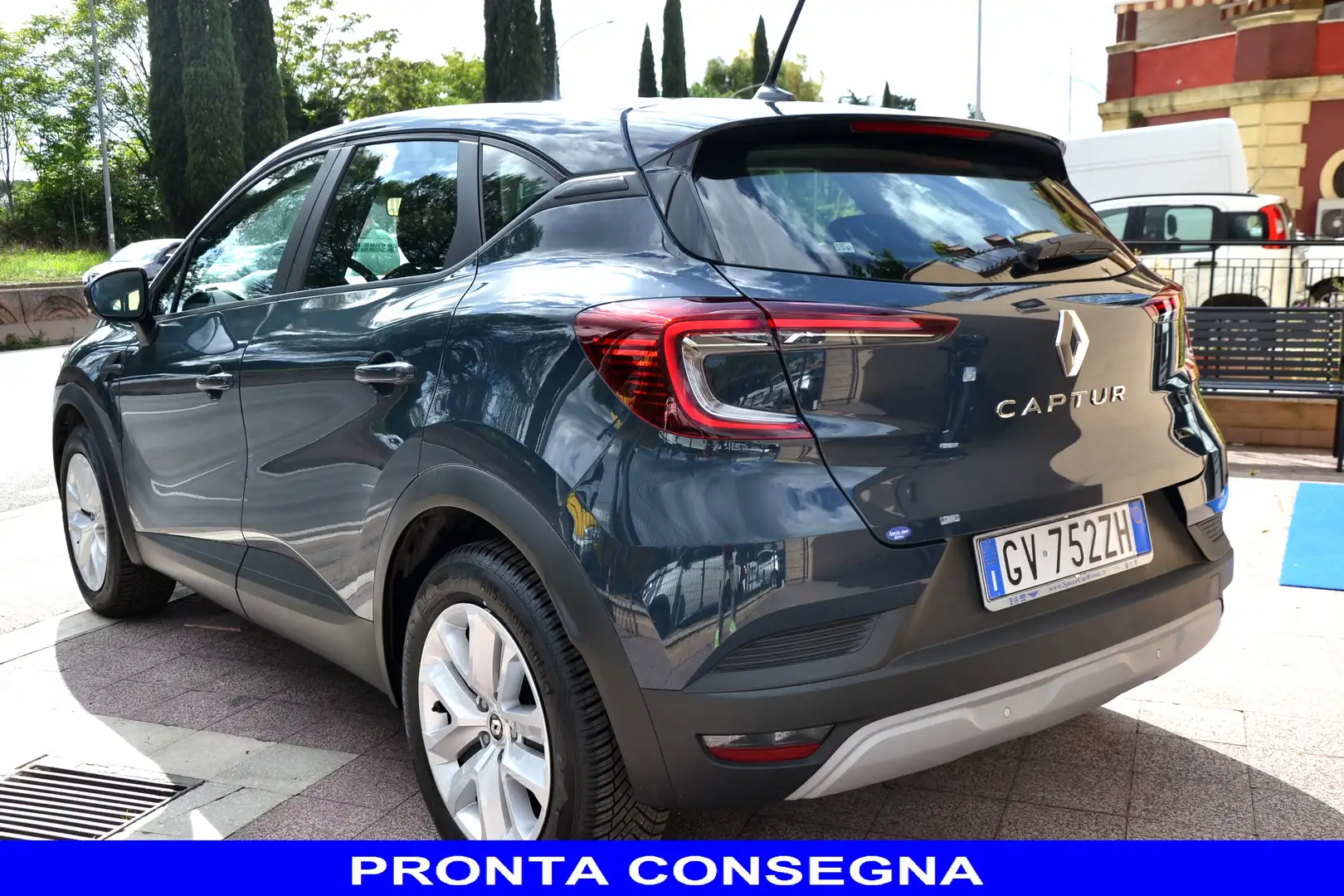 Renault Captur 1.6 FULL HYBRID E-TECH 145CV N1 AUTOCARRO *KM10000 Gris - 2