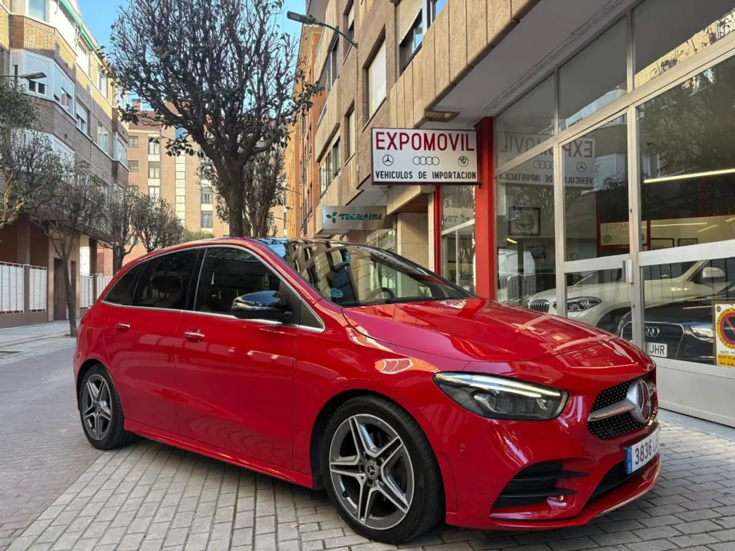 Mercedes-Benz B 200 200d 8G-DCT Rojo - 1