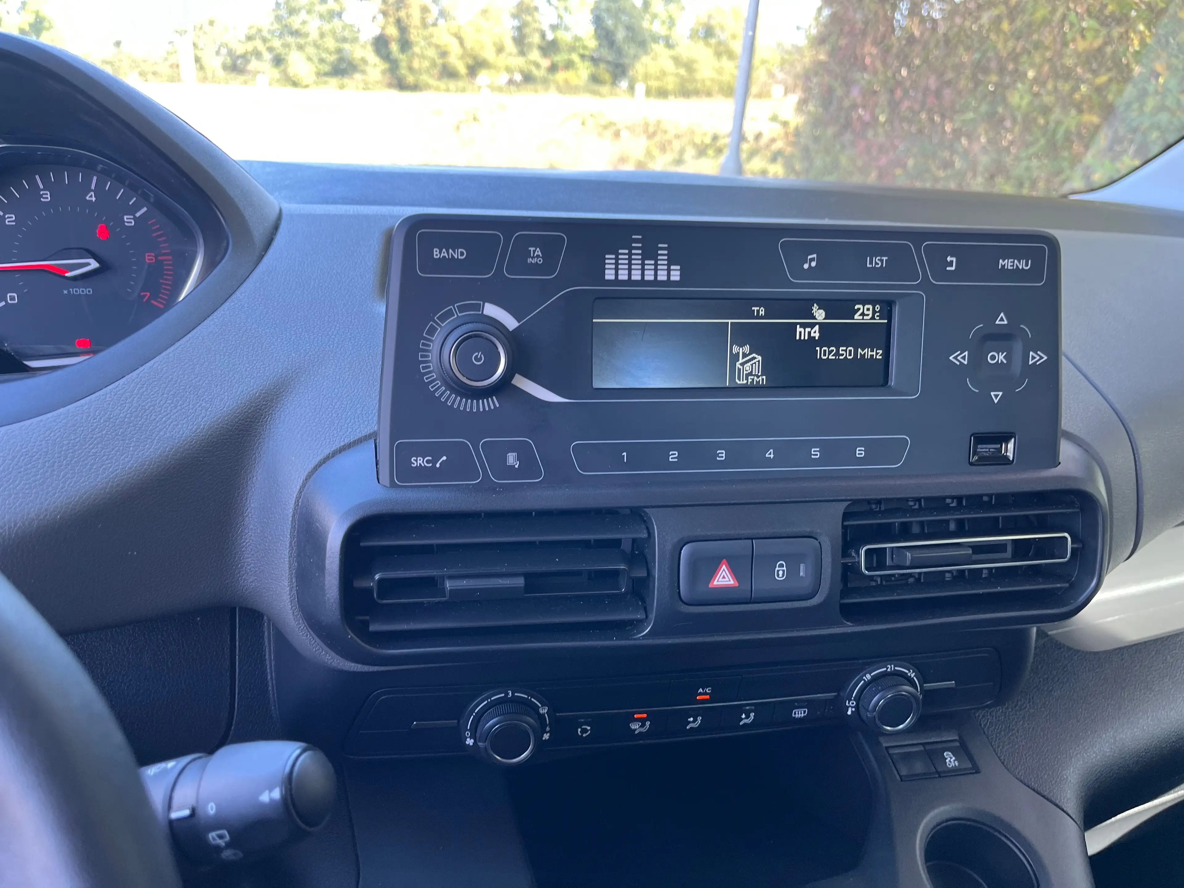 Peugeot Rifter Rifter PureTech 110 L1 Active — photo 6