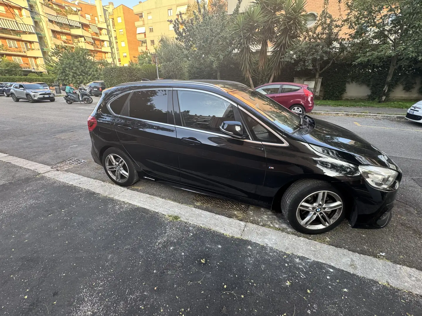 BMW 220 Serie 2 Active Tourer220d Active Tourer  Msport Nero - 2