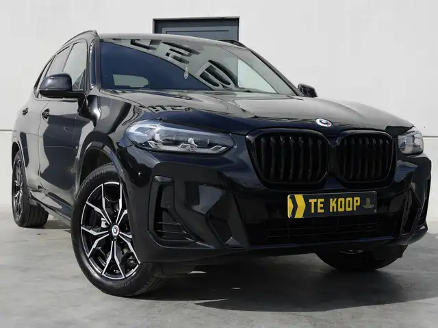 BMW X3 Face Lift xDrive20i M Sport | CarPlay | Panoramadak | Trekhaak | Leder | Led
