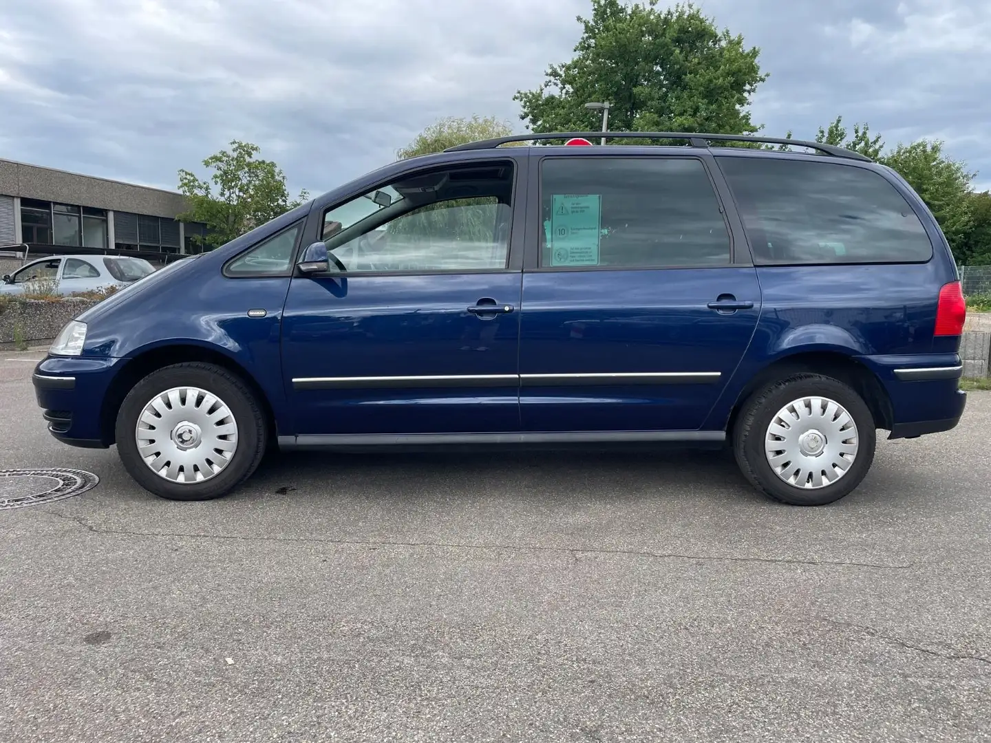 Volkswagen Sharan Comfortline 7-Sitzer Blau - 2