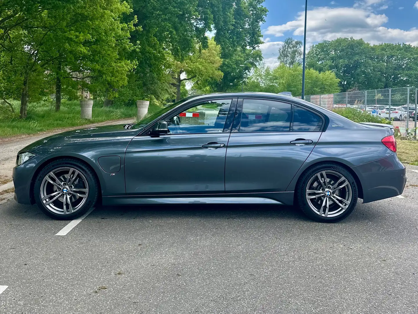 BMW 330 330 Grijs - 2