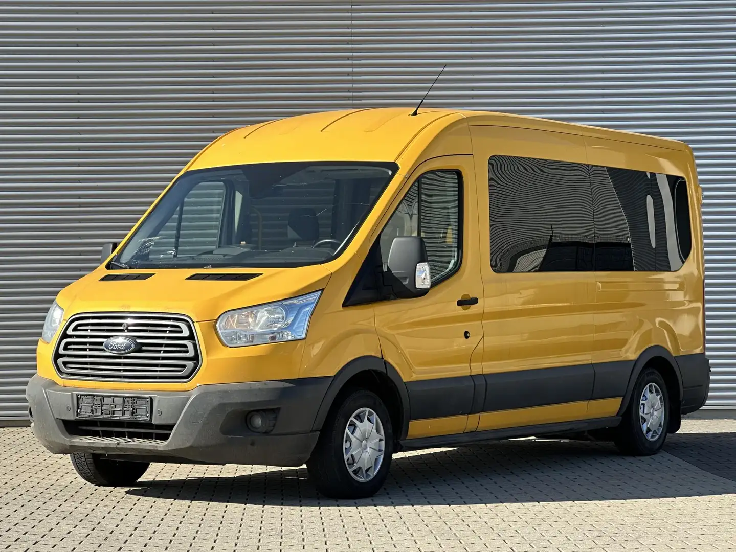 Ford Transit 350 2.0 TDCI L3H2 Trend Personenbus\Rolstoelbus Geel - 1