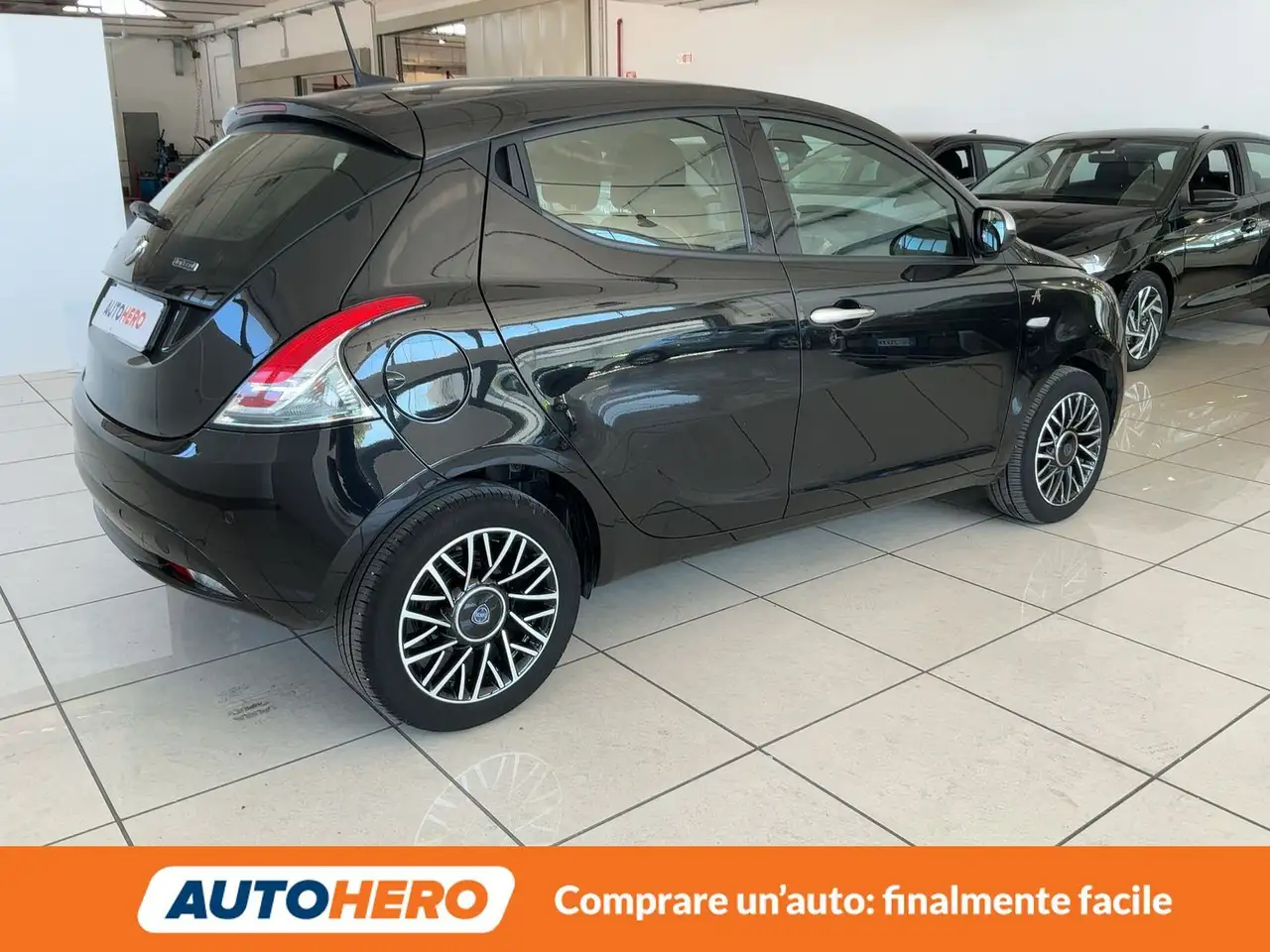 Lancia Ypsilon 2023 — фото 6