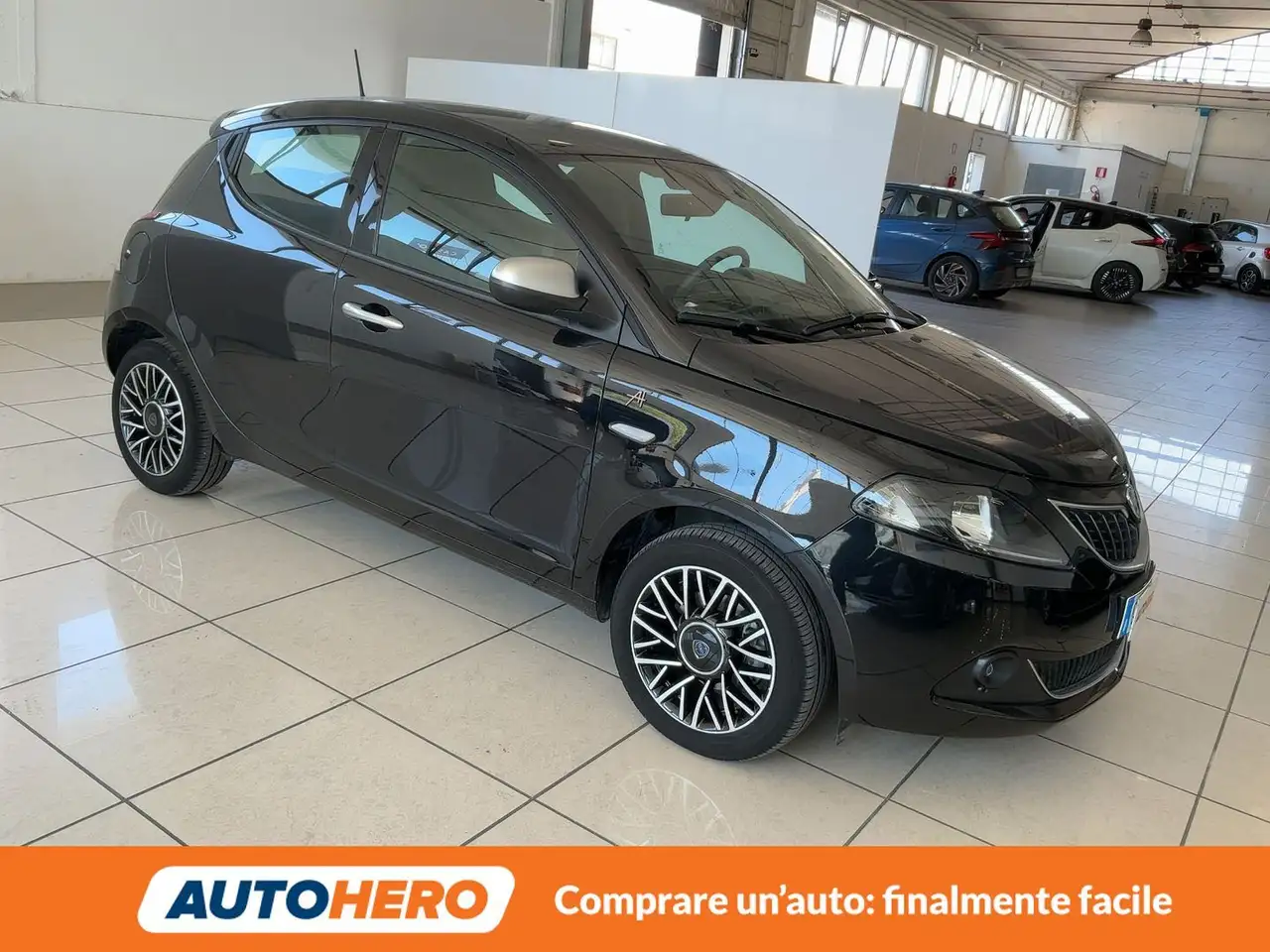Lancia Ypsilon 2023 — фото 8