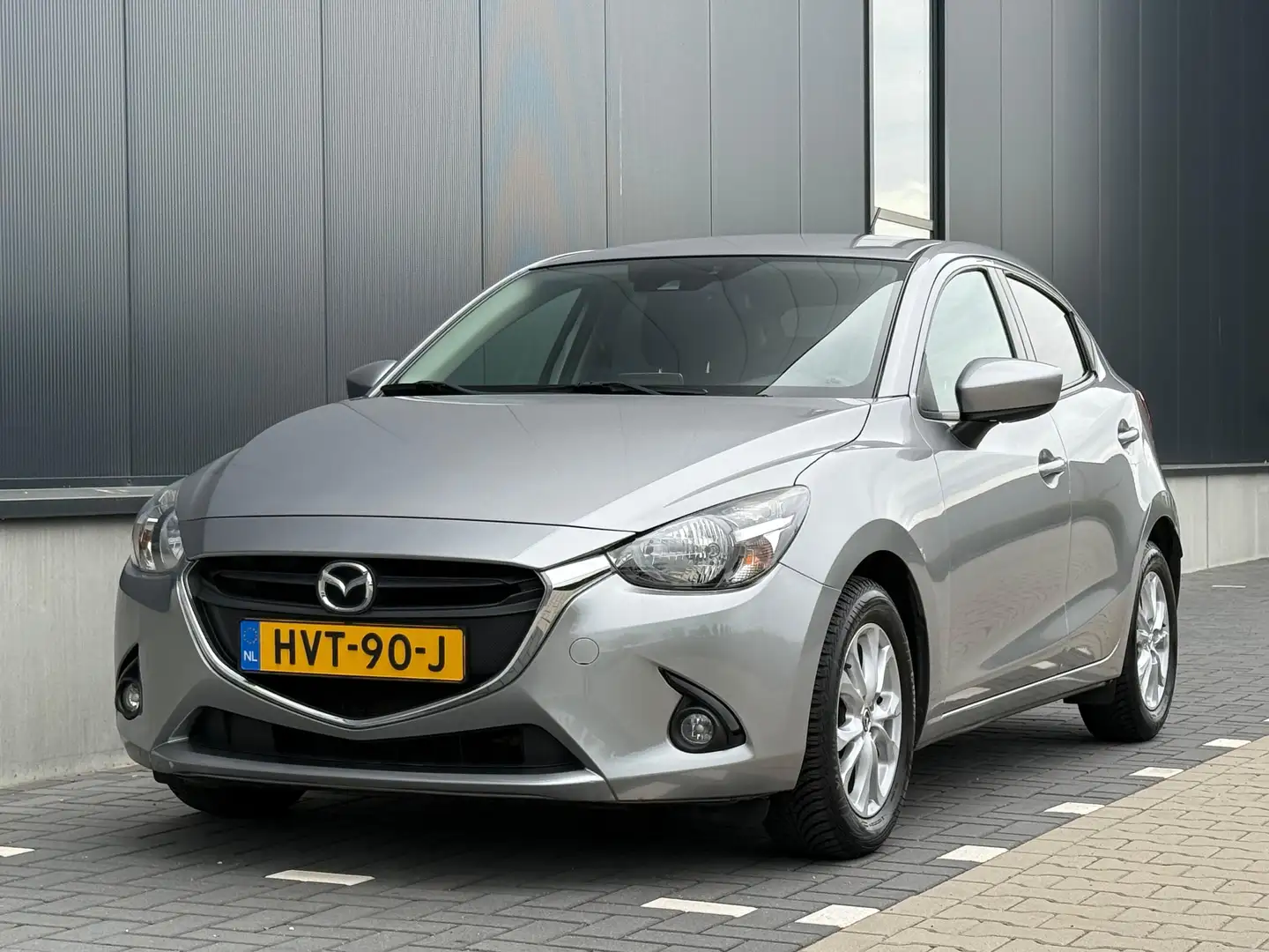 Mazda 2 1.5 Skyactiv-G Automaat Navi PDC Cruise Dealer ond Gris - 1