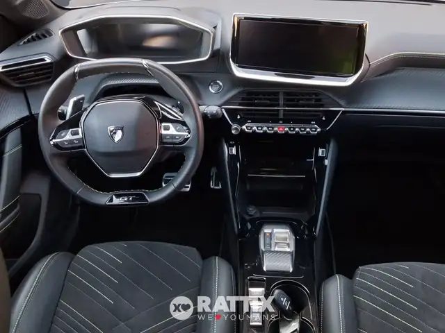 Peugeot 208 view 9