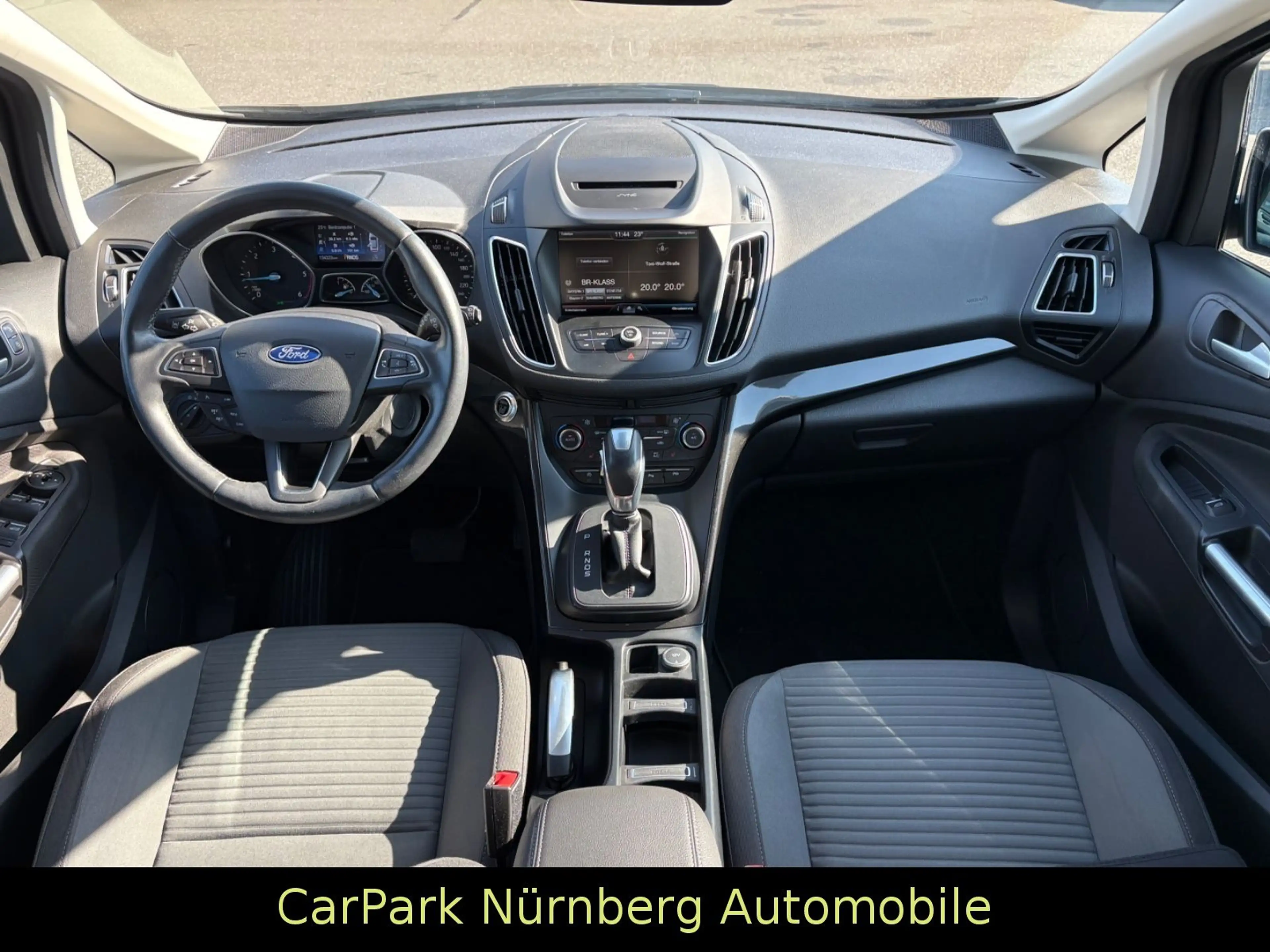 Ford C-Max C-MAX Titanium — photo 12