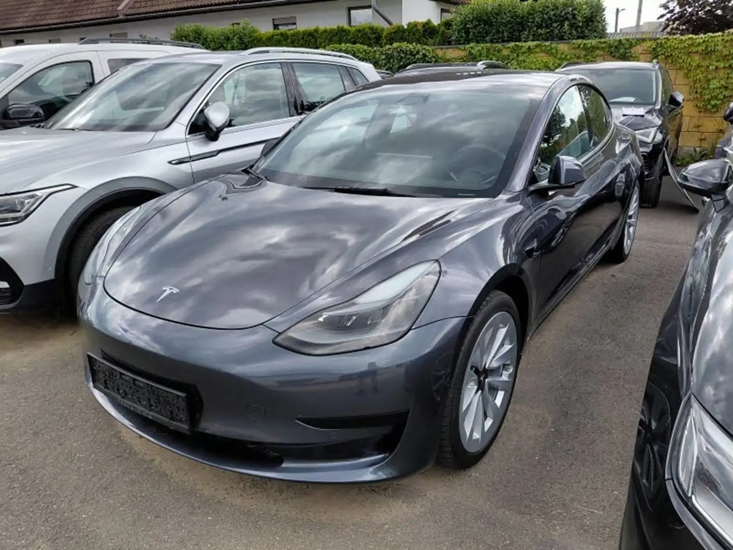 Tesla Model 3 Standard Range RWD Plus 57,5kWh Schwarz - 1