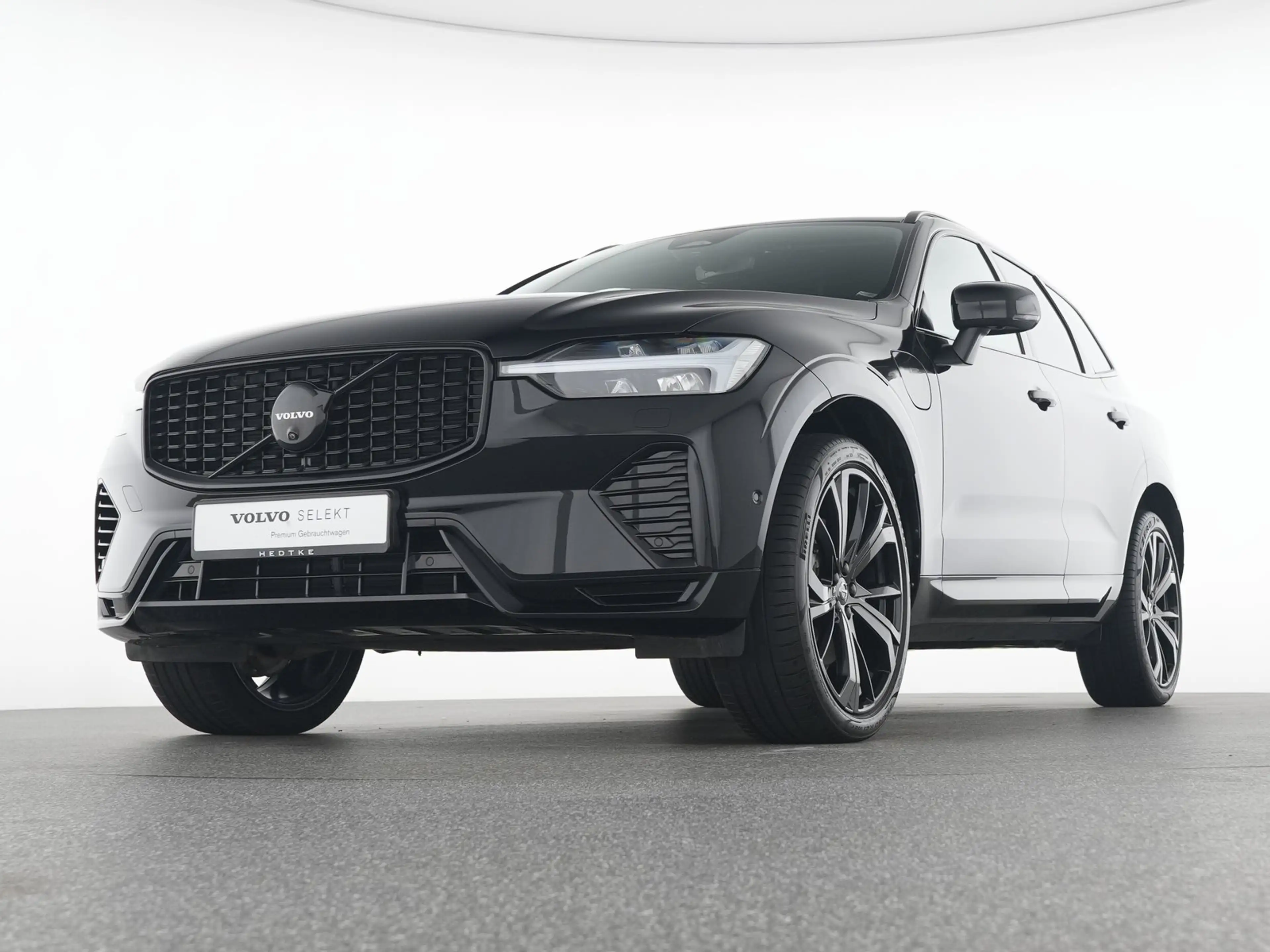 Volvo XC60 T8 AWD Plus Black Edition AHK*360°H&K*STHZ — photo 8