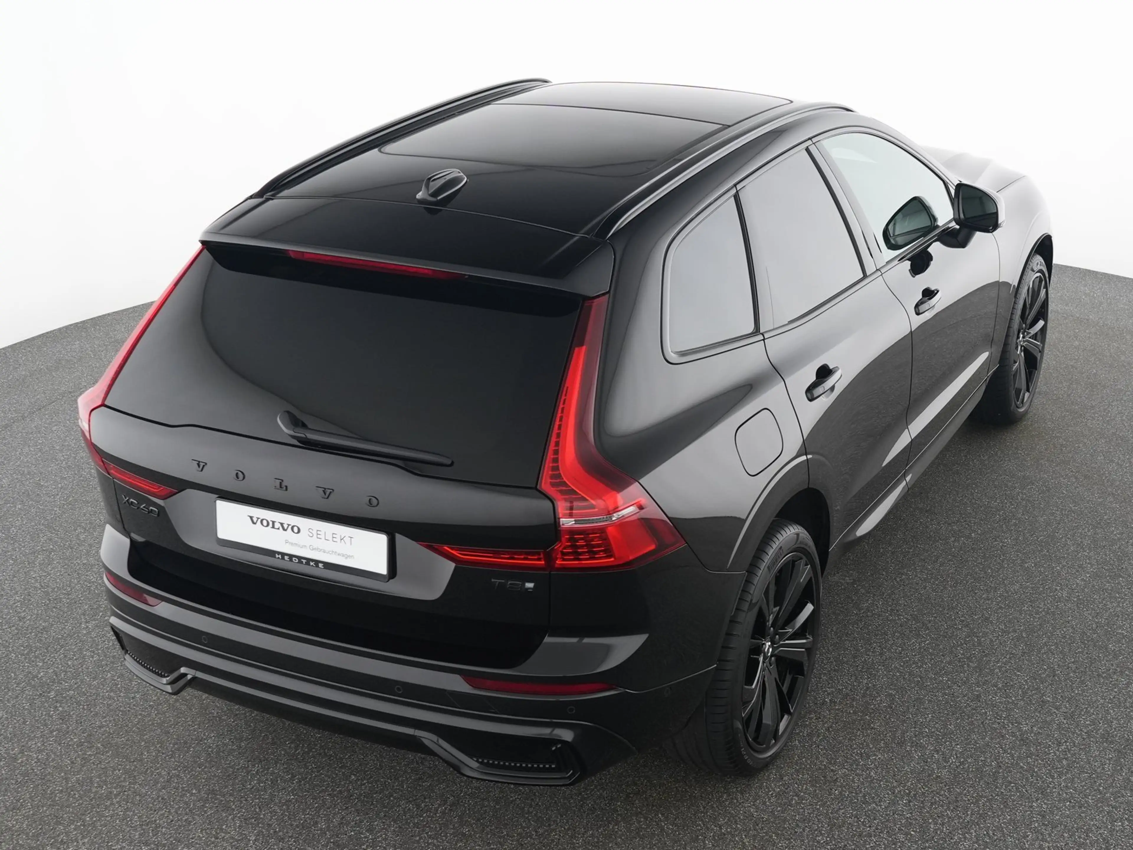 Volvo XC60 T8 AWD Plus Black Edition AHK*360°H&K*STHZ — photo 15