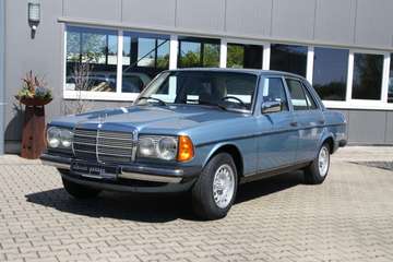 W123 * Frühes Modell * Sehr schön...