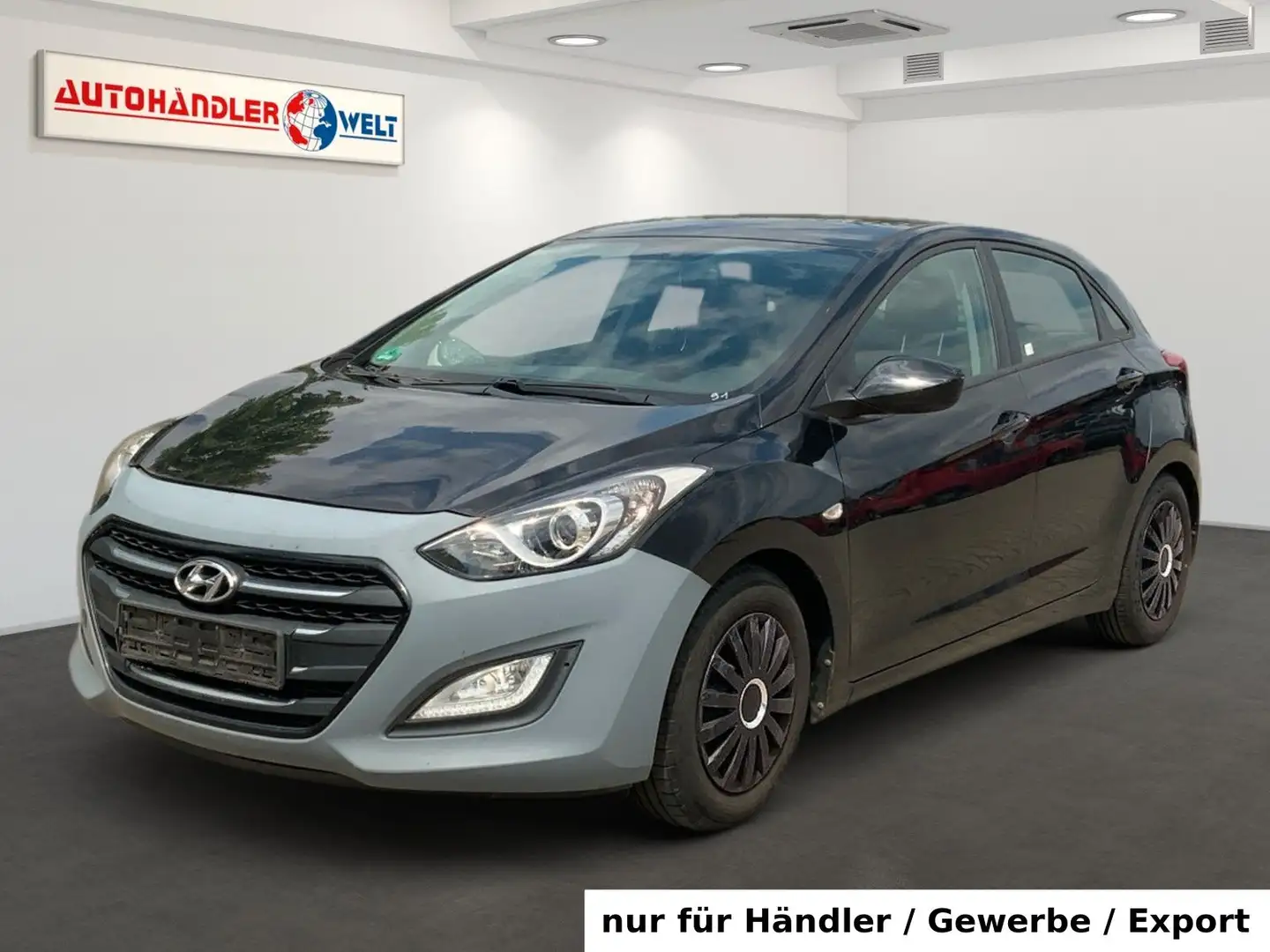 Hyundai i30 1.4 Style Schwarz - 1