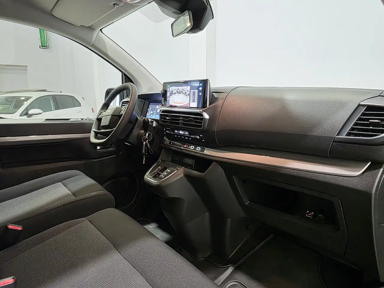 Citroen Spacetourer 2026 — фото 10