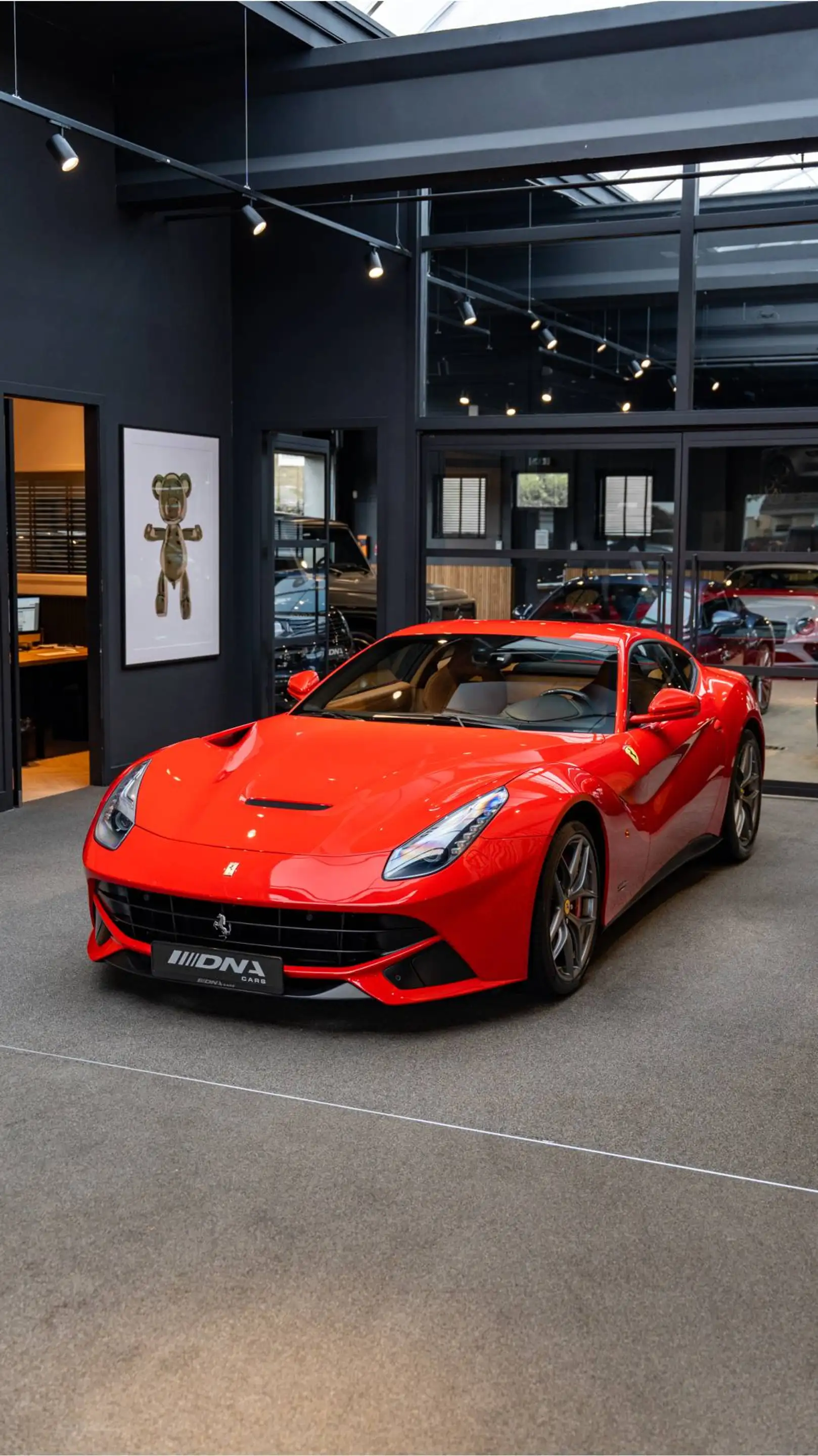Ferrari F12 Berlinetta Carbon Lift Rosso Corsa Camera 6.3 Berl — photo 25