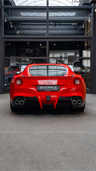 Ferrari F12 Berlinetta Carbon Lift Rosso Corsa Camera 6.3 Berl — photo 28