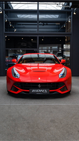 Ferrari F12 Berlinetta Carbon Lift Rosso Corsa Camera 6.3 Berl — photo 26