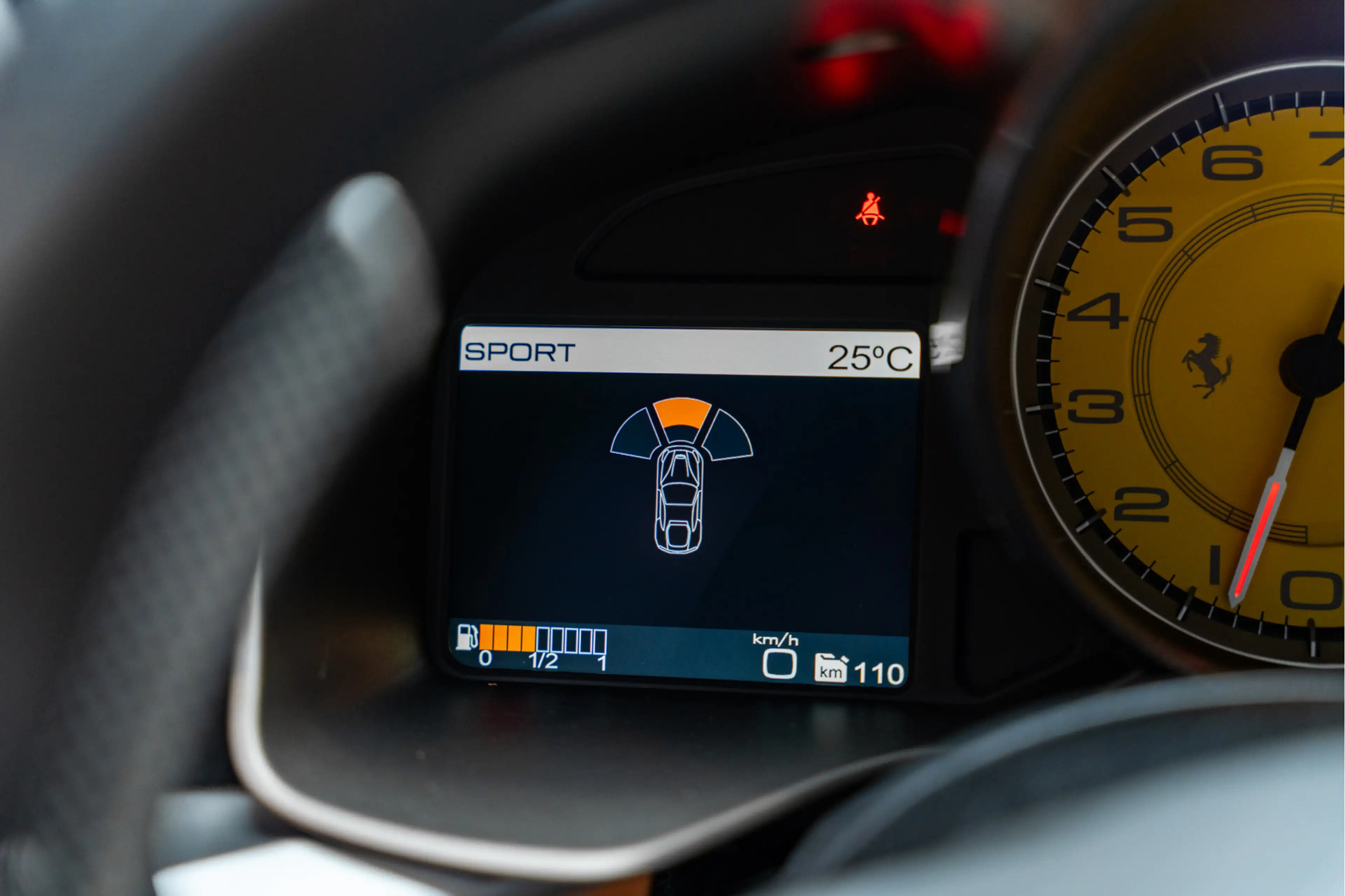 Ferrari F12 Berlinetta Carbon Lift Rosso Corsa Camera 6.3 Berl — photo 48