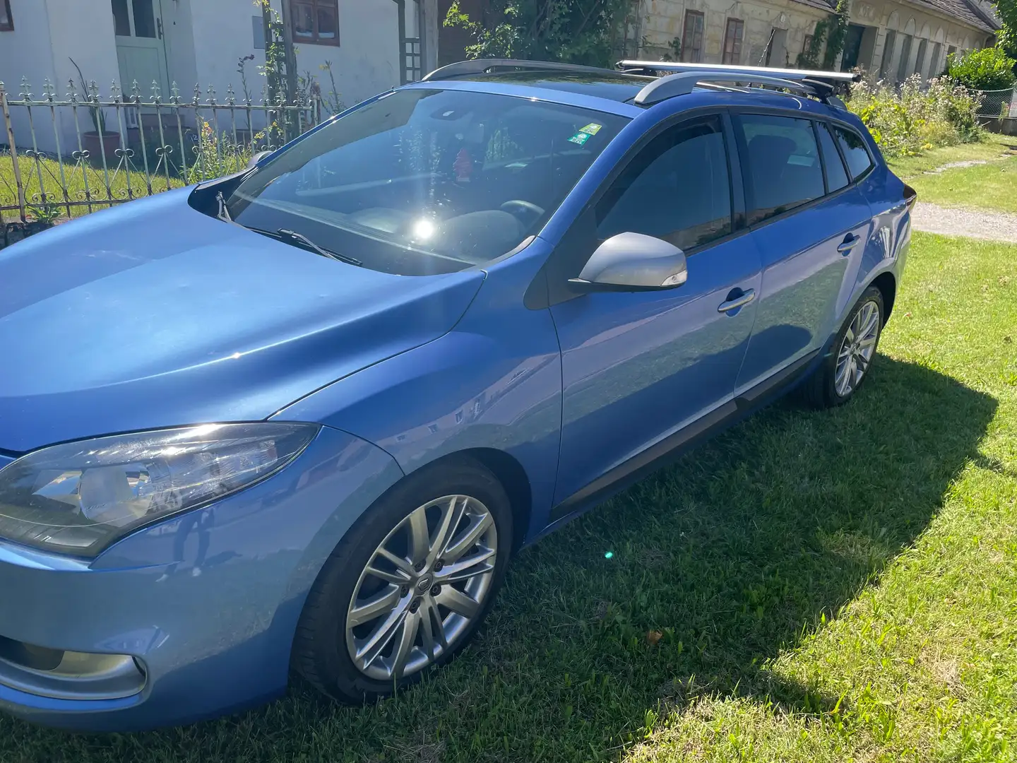 Renault Megane Mégane Grandtour GTLine Sportausführung Blau - 2