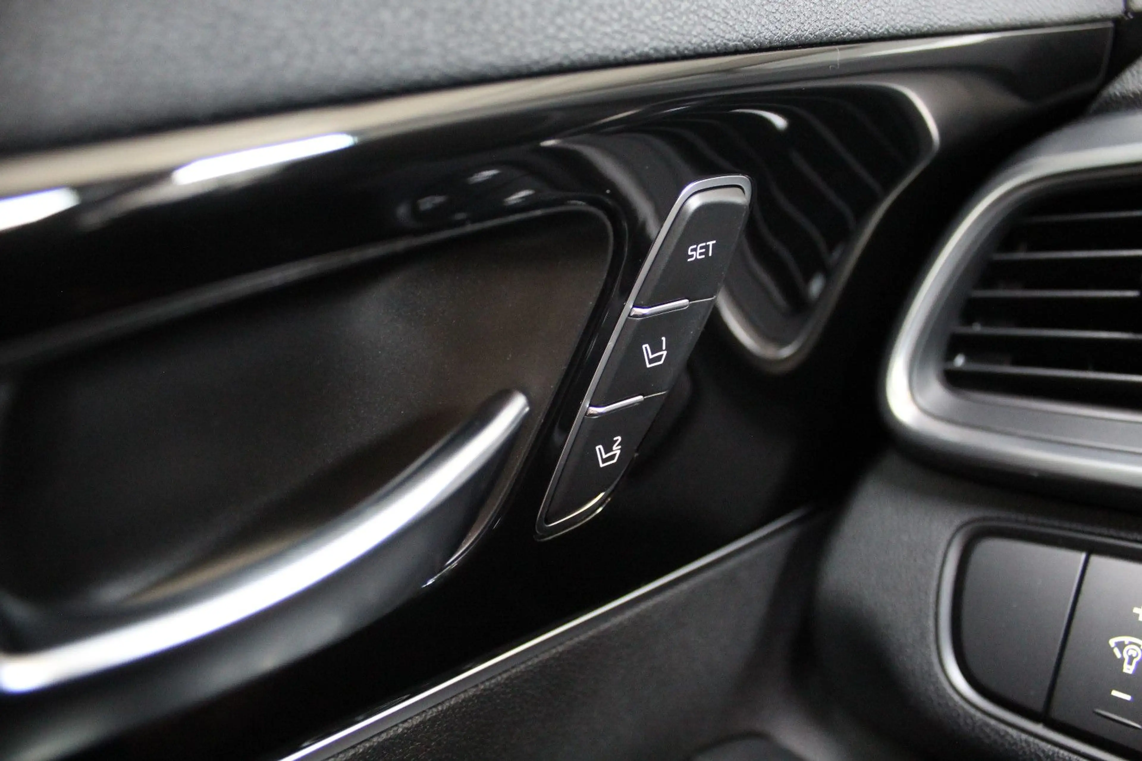 Kia Sorento 2.2 CRDi GT-Line 4WD Automatik (AHK) — photo 14