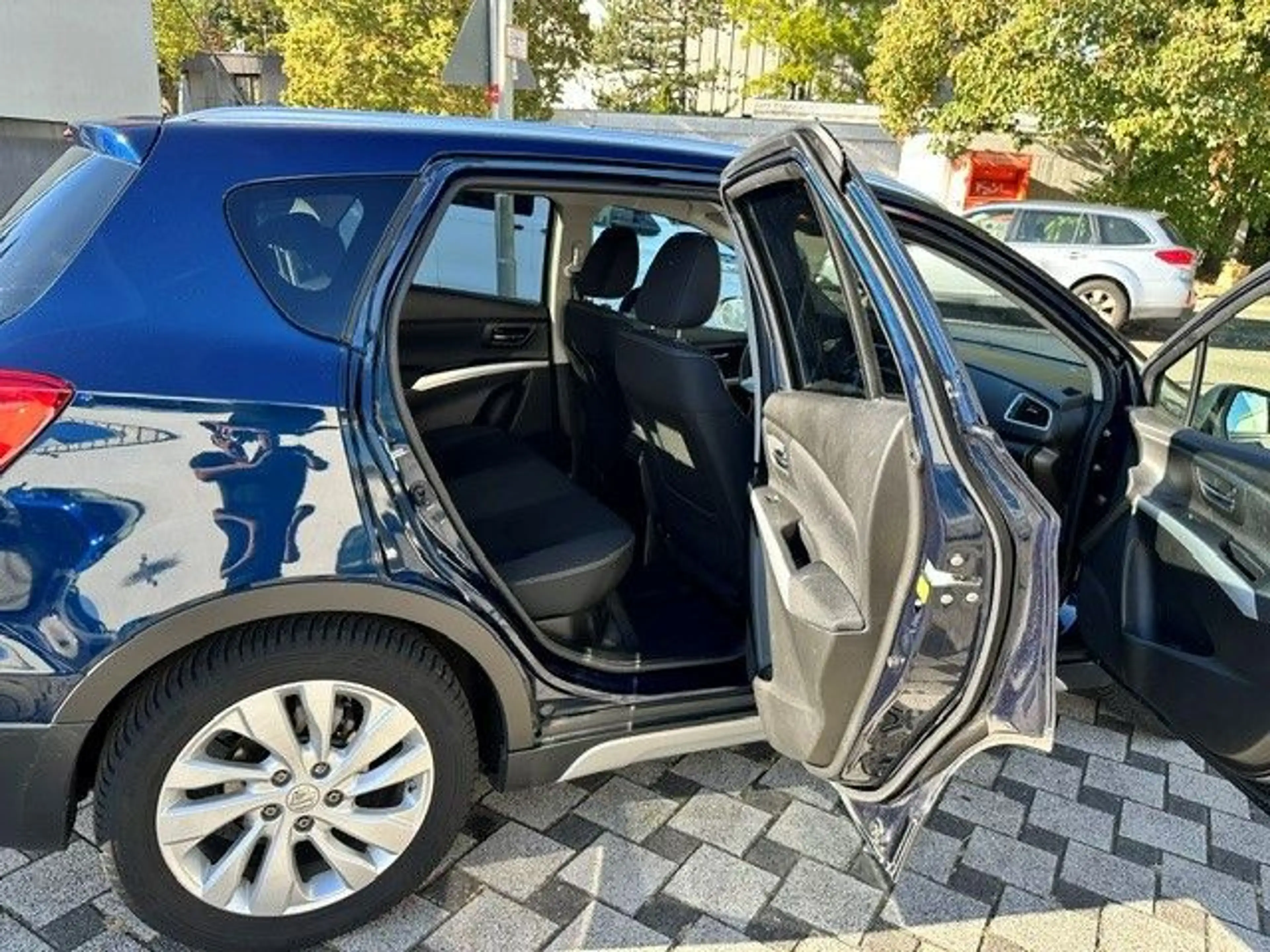 Suzuki SX4 S-Cross 1.4 ALLGRIP Comfort/NAVI/SHZ/AHK — photo 11