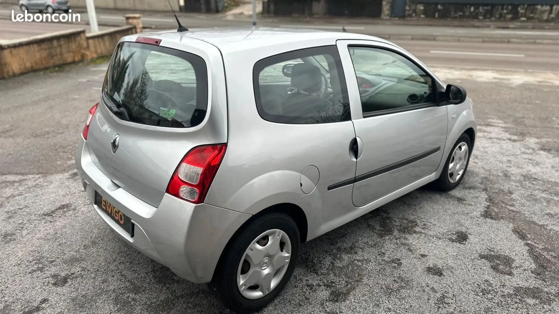 Renault Twingo 1.2 75ch authentique 1er main Gris - 2