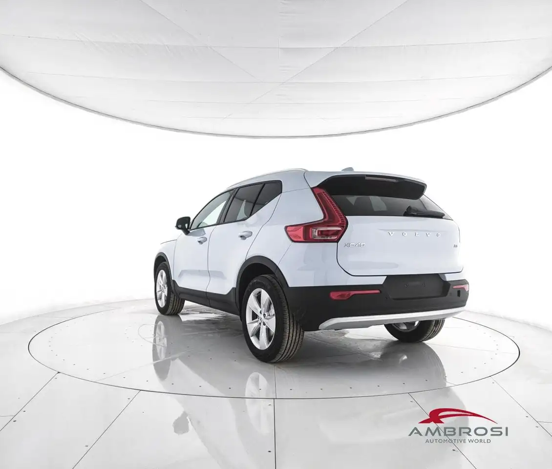 Volvo XC40 2026