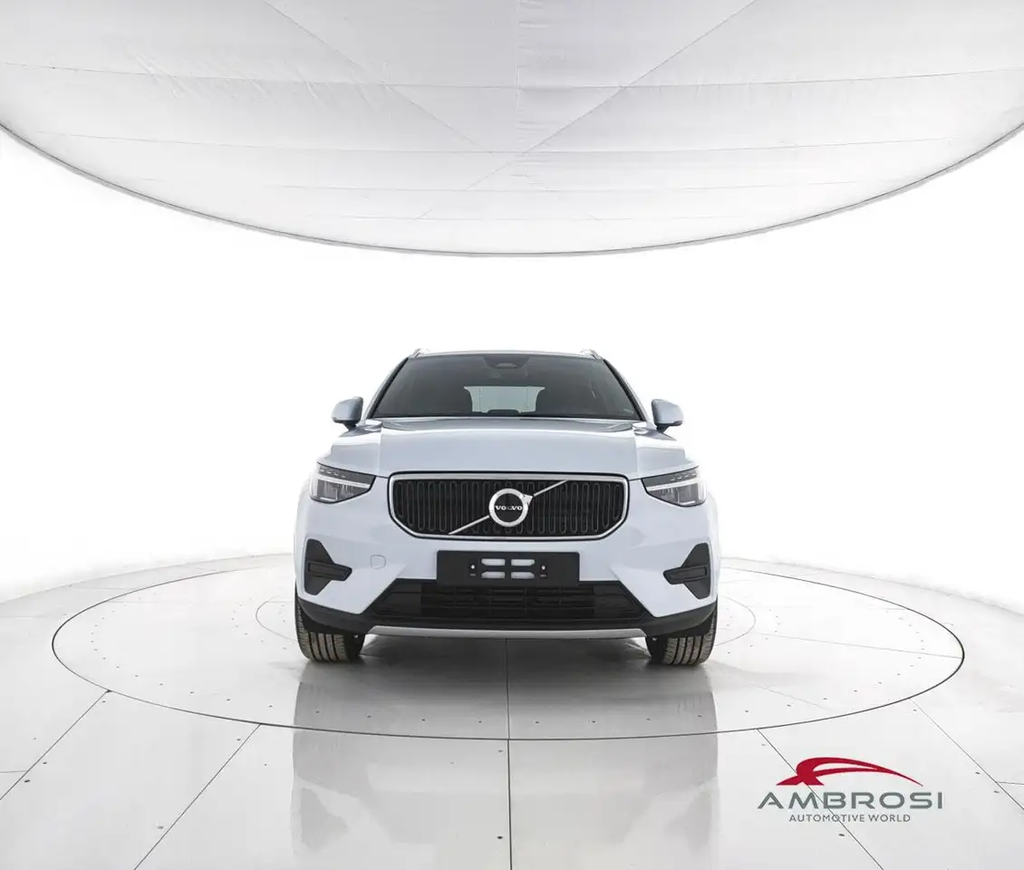 Volvo XC40 2026