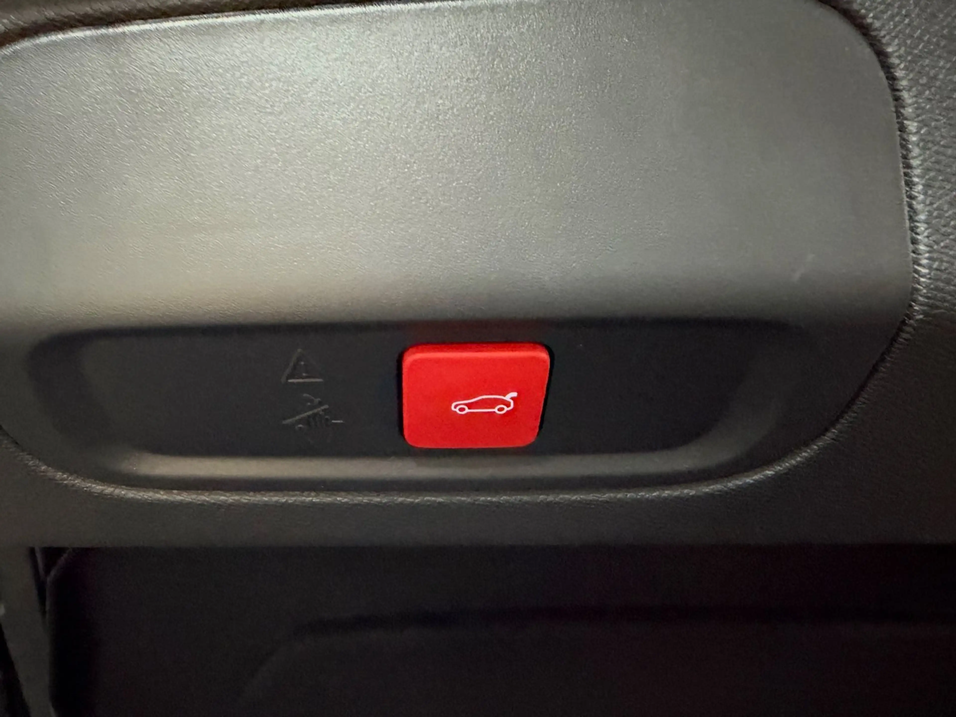 Peugeot 408 Plug in Hybrid 225 GT LED-APPLE-360*-KAMERA — photo 14