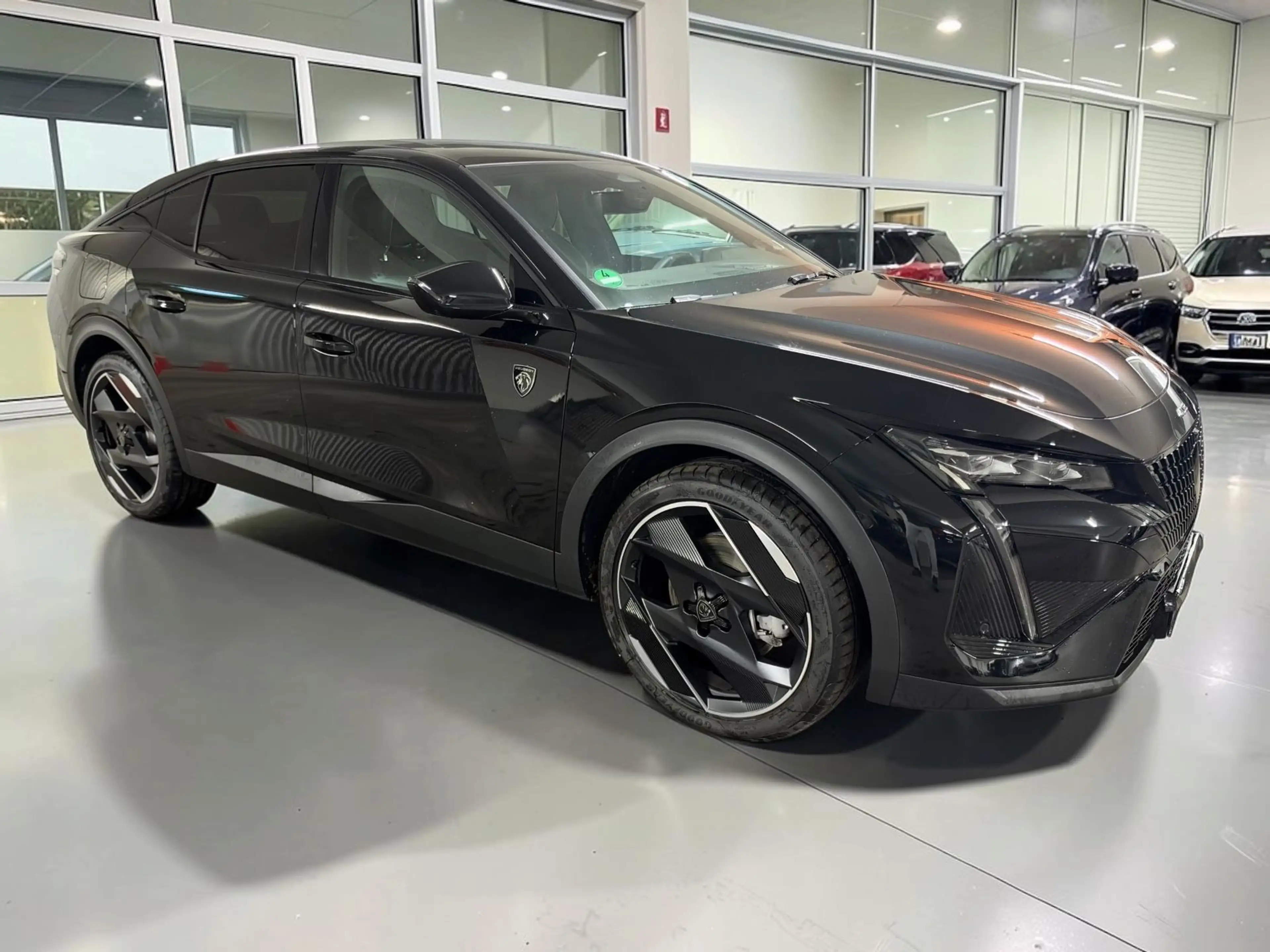 Peugeot 408 Plug in Hybrid 225 GT LED-APPLE-360*-KAMERA — photo 3