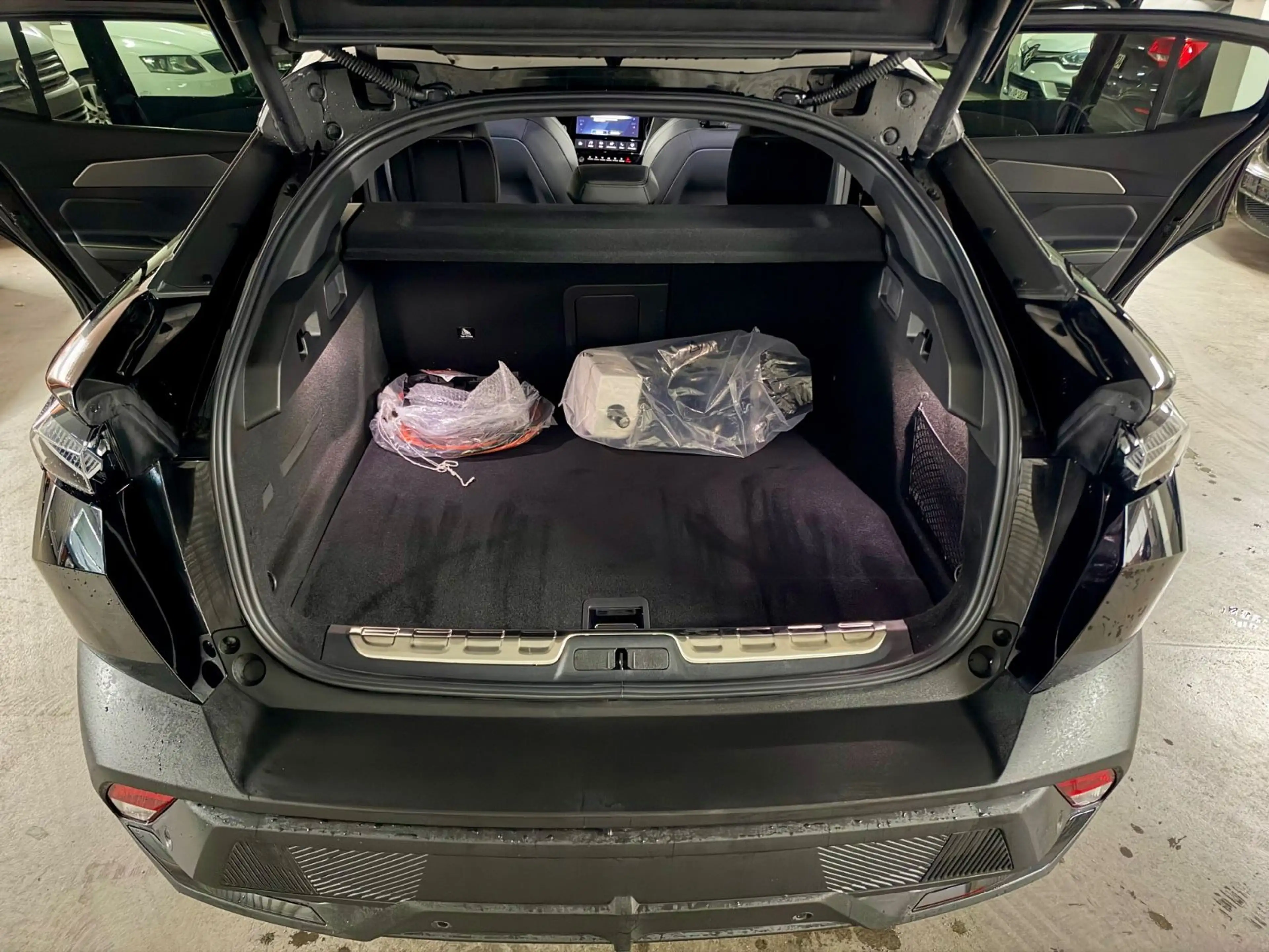 Peugeot 408 Plug in Hybrid 225 GT LED-APPLE-360*-KAMERA — photo 15