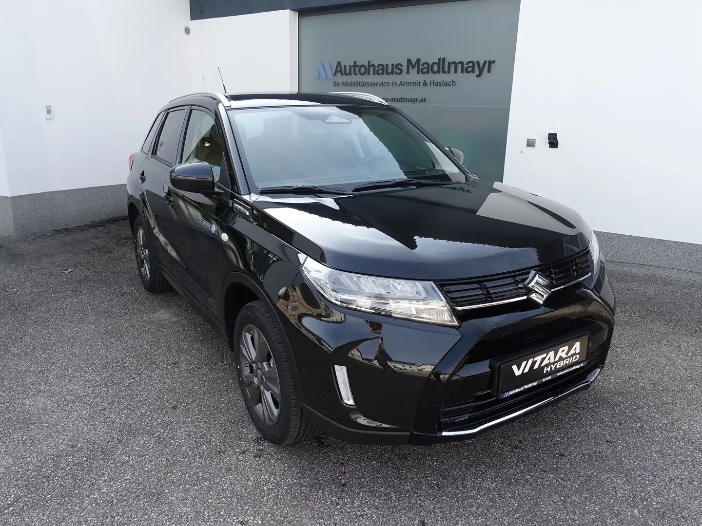 Suzuki Vitara VITARA 1.4 GL+ HYBRID ALLGRIP 6AT Aut. shine Schwarz - 1