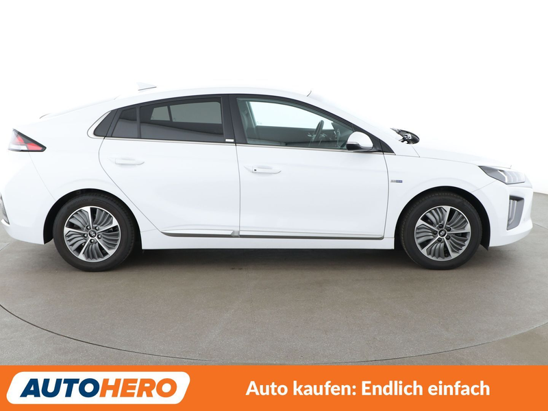 Hyundai IONIQ 1.6 Hybrid Premium Aut.*NAVI*LED*ACC*SPUR*CAM* — photo 7